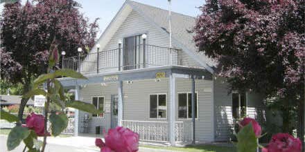 Camper submitted image from Holiday RV Park