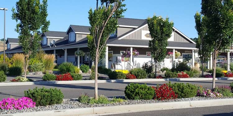 Camper submitted image from Columbia Sun RV Resort