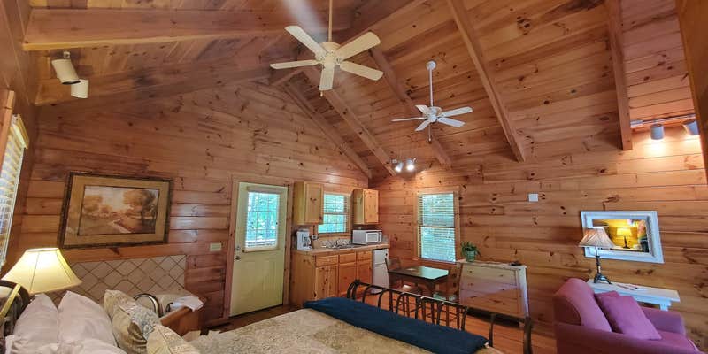 Camper submitted image from New River Trail Cabins