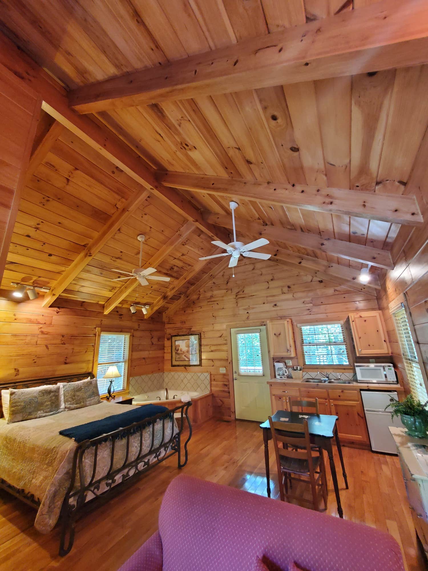 Camper submitted image from New River Trail Cabins - 2