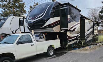 Camping near Jefferson County Fairgrounds: Delux RV & Motel, Twin Lakes, Colorado