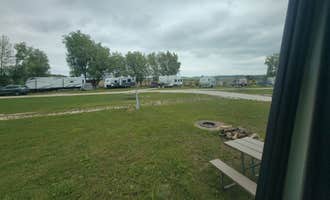 Camping near Apple Creek Campground: Mapleview Campground, Kewaunee, Wisconsin