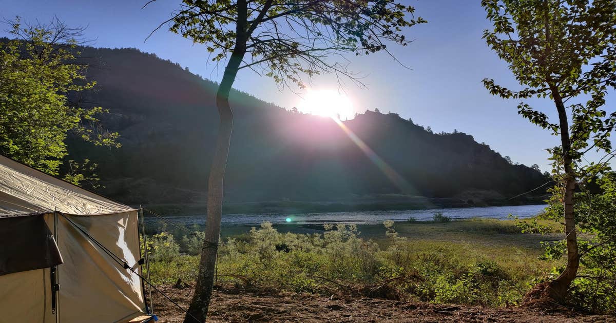 River's Edge Glamping Camping Paradise, MT