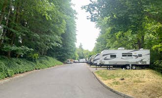 Camping near Dundee Hills Resort: Roamers Rest RV Park, Tualatin, Oregon
