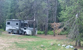Camping near Historic Clackamas Ranger Station - Dispersed Camping - Roadside : Summit Meadows Airstrip, Government Camp, Oregon