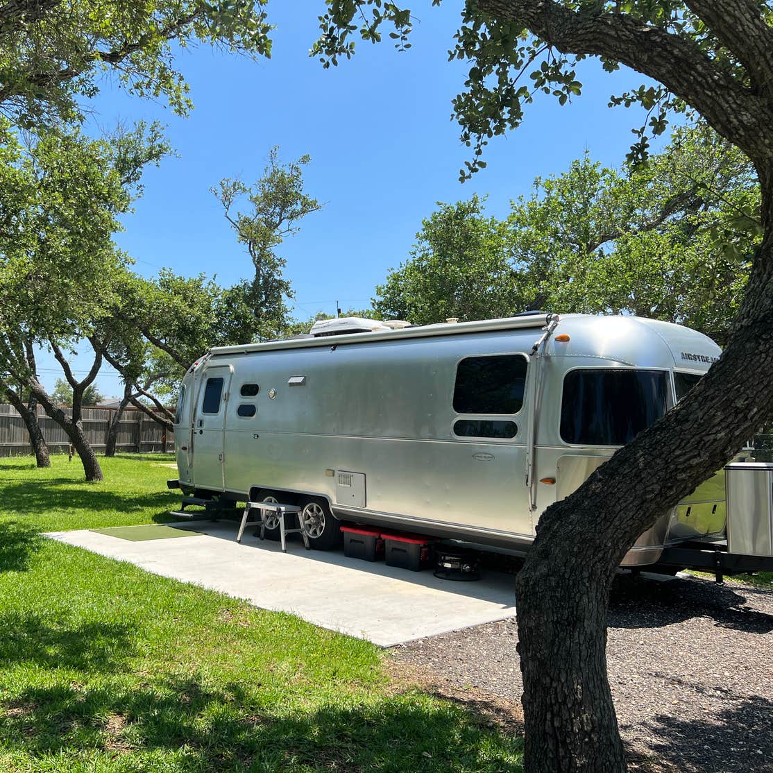 Silver Oaks RV Airstream Park Ingleside, TX