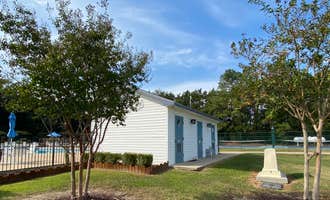Camping near 70 East RV Park: Raleigh Oaks RV Resort & Cottages, Four Oaks, North Carolina