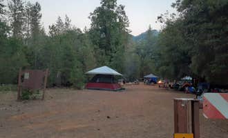 Camping near Shasta National Forest Moore Creek Campground: Hirz Bay Campground , Sugarloaf, California