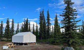 Camping near Matanuska Glacier: Stump Creek B&B, Glennallen, Alaska