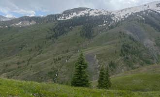 Camping near Campfire Ranch Wash Gulch: Lake Irwin Dispersed Sites, Crested Butte, Colorado