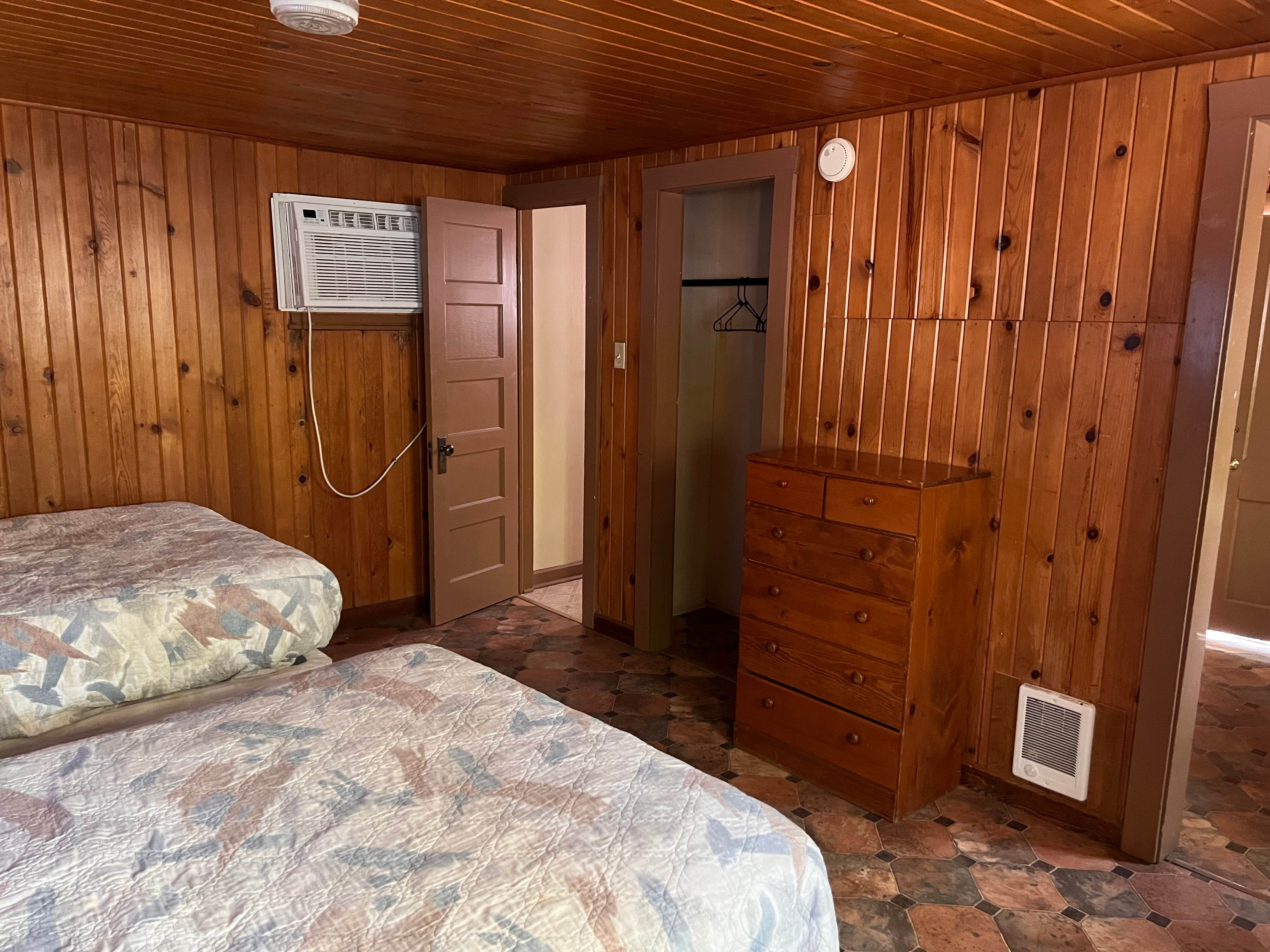 Camping near Coulee Lodge Resort: Laurent’s Sun Village Resort, Coulee City, Washington