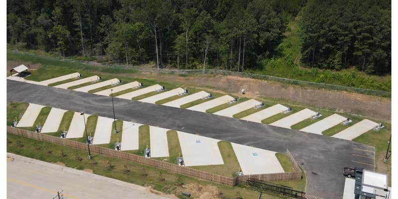 Camper submitted image from Love's RV Stop-Mansfield LA 858