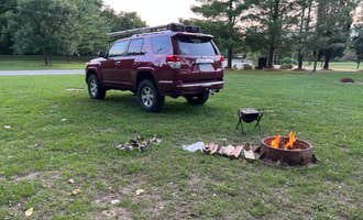 Camping near Pier Natural Bridge County Park: Beauford T. Anderson Park, Viroqua, Wisconsin