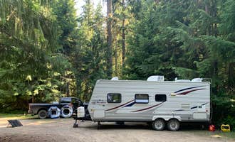 Camping near Forest Road 5875: Lemono Forebay, Clearwater, Oregon