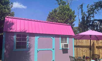 Camping near Happy Hannah’s Hound Haven: Homosassa Hippie Hut, Homosassa, Florida