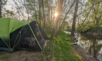 Camping near Pear Tree Cove: Farm on the Creek, Mississippi River Headwaters - Leech Lake, Pennsylvania