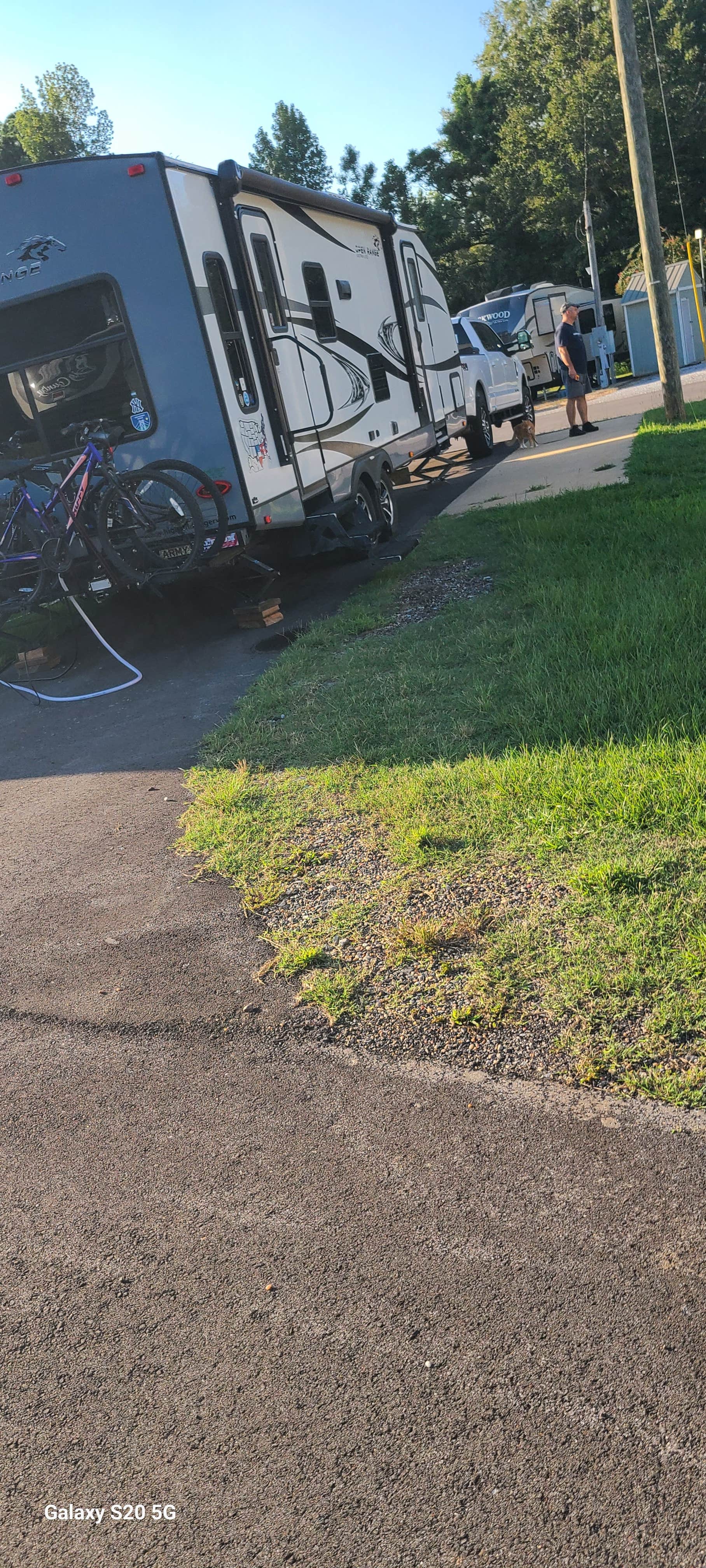 Cat R.'s photo of camping with pets at Sunset RV near Tennessee-Tombigbee Waterway