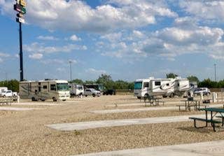 Love's RV Stop-Normal IL 867