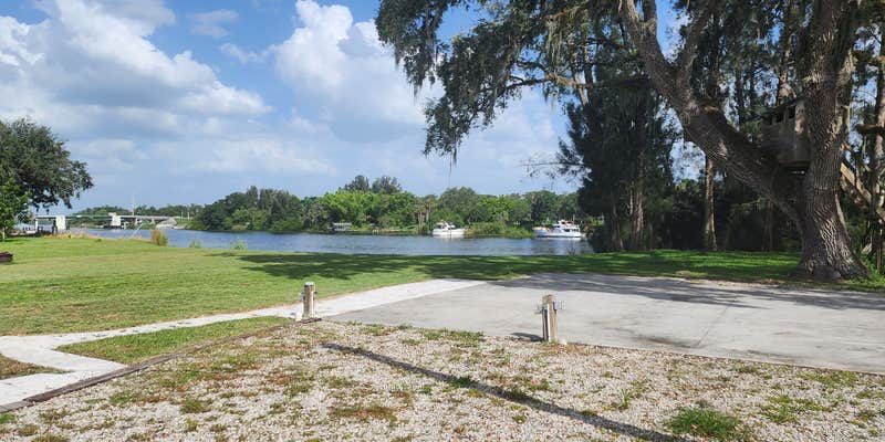 Camper submitted image from Spot On The River