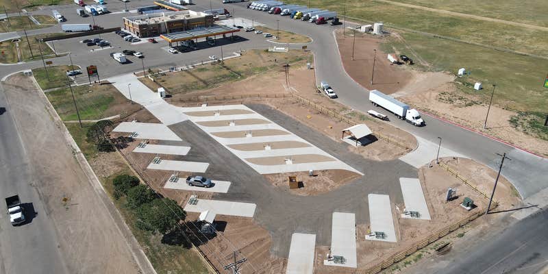 Camper submitted image from Love's RV Hookup-Amarillo TX 250