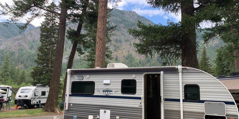 Camper submitted image from Park At The River