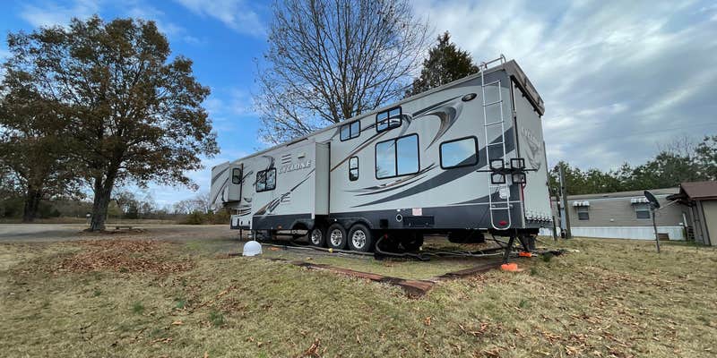 Camper submitted image from Huckleberry Rv