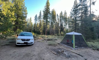 Camping near Crater Lake Resort: Forest Road 3237, Fort Klamath, Oregon