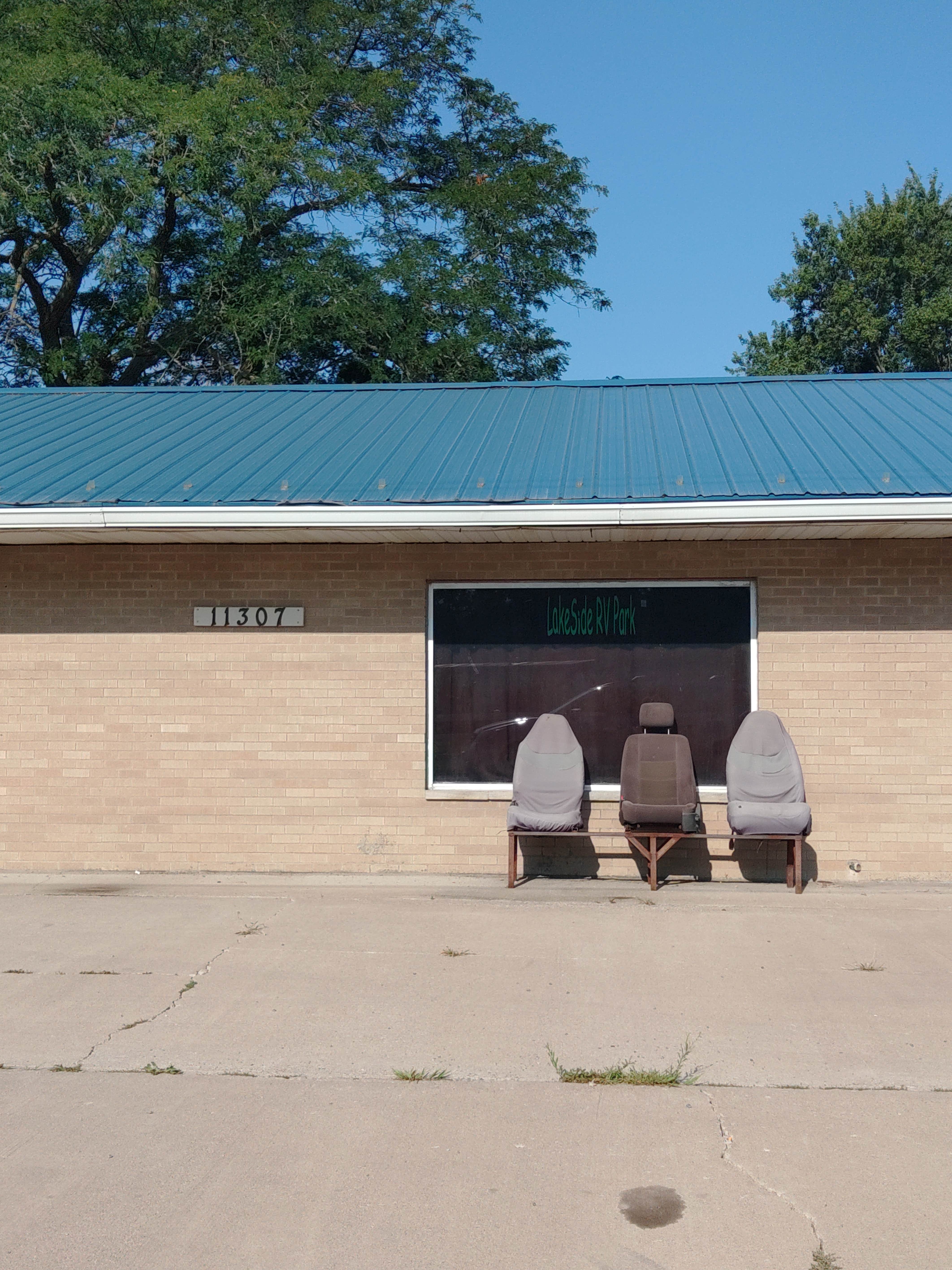 Camping near Camelot Campground Quad Cities USA: Lakeside RV Park and Campground, Davenport, Iowa