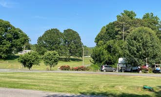 Camping near Statesville RV Park I-77: Van Hoy Farms Family Campground, Yadkinville, North Carolina