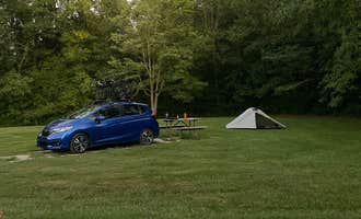 Camping near Hidden Ridge: Deer Run Campground — Sangchris Lake State Park, Rochester, Illinois