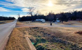 Camping near Central State Park Campground: Country Home Estates, Arcadia, Oklahoma