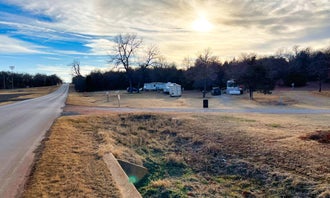 Camping near Bell Cow Lake Campground C: Country Home Estates, Arcadia, Oklahoma
