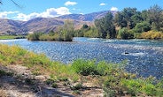 Camping near Shafer Butte: Riverlife RVing, Sweet, Idaho