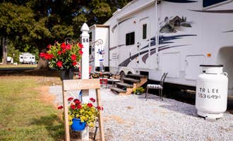 Camping near North Carolina State Fairgrounds: 70 East RV Park, Garner, North Carolina