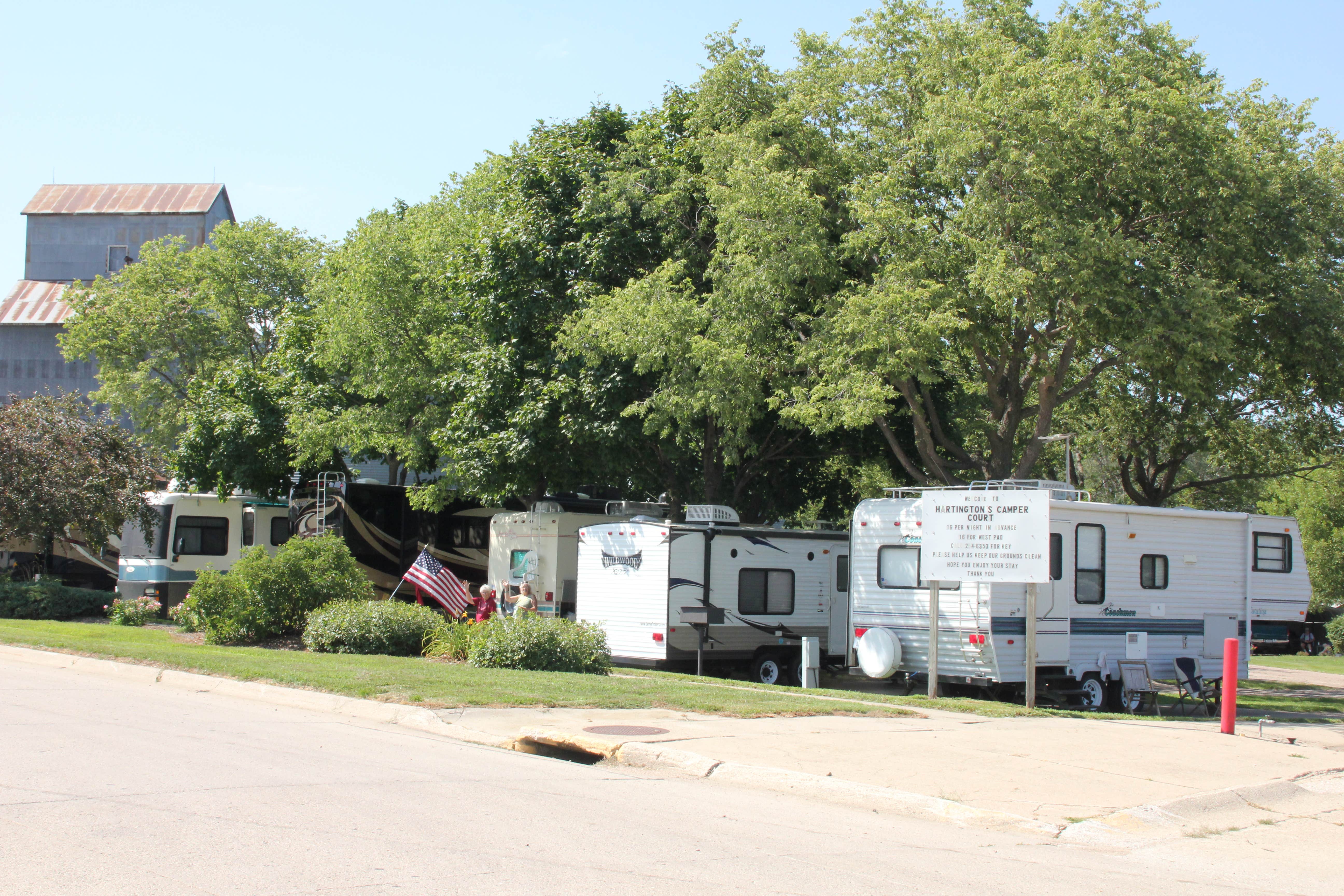 Camping near Bow Creek Primitive Camping — Missouri National Recreation River: City of Hartington Campground, Homme Lake, Nebraska