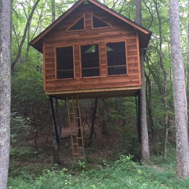 Ashley F.'s photo of a cabin at Fall Getaway for up to 15 people at the Private, Tri-mountain Retreat in Beautiful Ellijay, Georgia near Holly Springs, GA