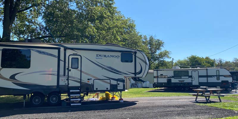 Camper submitted image from Village Scene Park