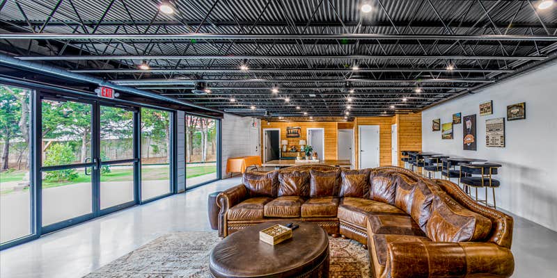 Camper submitted image from Cowboy Camp Upscale RV Park