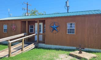 Camping near Lake Godstone: Hidden Lake RV Ranch, Jacksboro, Texas