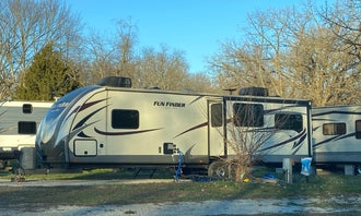 Camping near Cougar Campground: Four Star Campground, Marseilles, Illinois