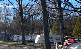 Camping near Sandhill Station State Campground — Lake Mills Wildlife Area: Yogi Bear's Jellystone Park at Fort Atkinson, Fort Atkinson, Wisconsin