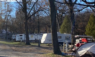 Camping near Hebron Campground: Yogi Bear's Jellystone Park at Fort Atkinson, Fort Atkinson, Wisconsin