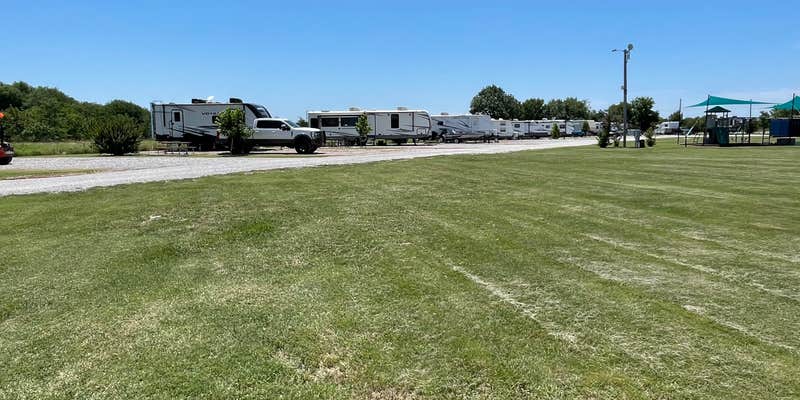 Camper submitted image from Horseshoe Acres RV Park