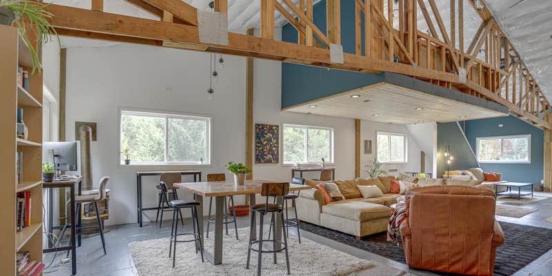 Camper submitted image from Van Life Campgrounds @ The Barn (Nomad Co-Work Heaven)