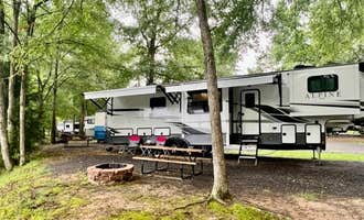 Camping near Barnett Reservoir Campgrounds: Wendy Oaks RV Resort, Brandon, Mississippi