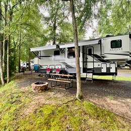 Campground Finder: Wendy Oaks RV Resort