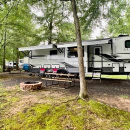 Campground Finder: Wendy Oaks RV Resort