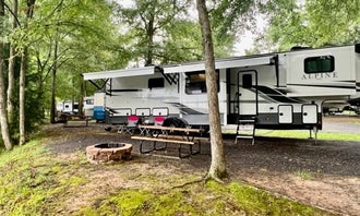 Camping near Lake Lincoln State Park: Wendy Oaks RV Resort, Brandon, Mississippi