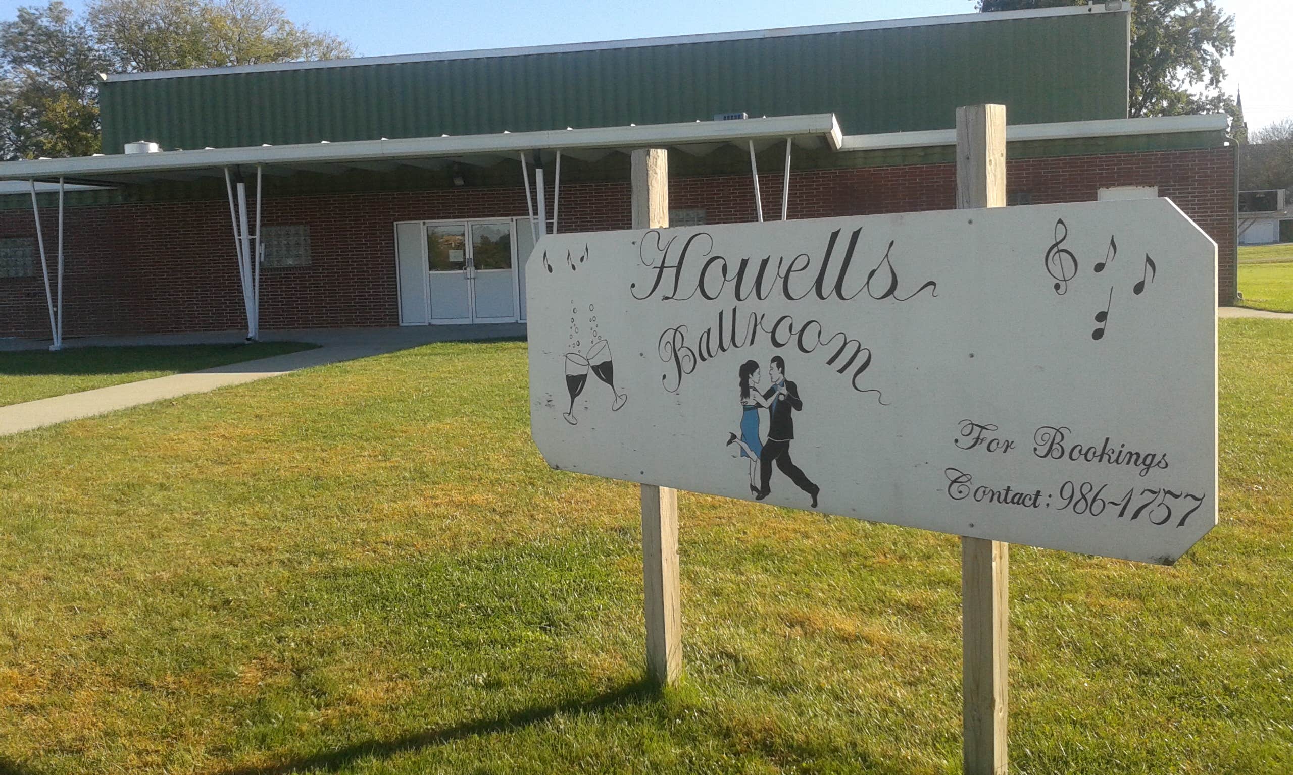 Charles C.'s photo of camping with pets at Howells Community Park near Norfolk, NE