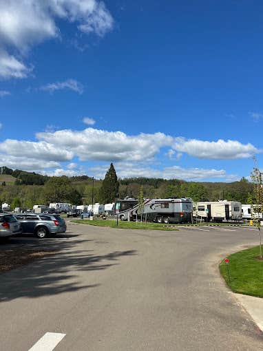 Camping near Olde Stone Village: Valley's Edge RV Park, Willamina, Oregon